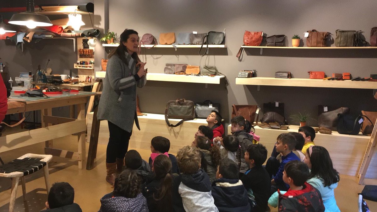 2n <a href="/PobleEspanyol/">Poble Espanyol</a>