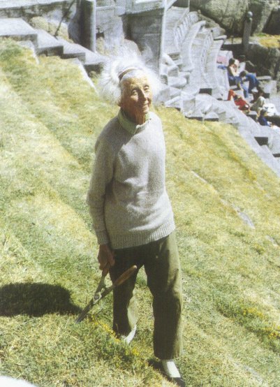minacktheatre's tweet image. Two charming images of Rowena Cade - a truly inspirational woman #IWD2019  #InternationalWomensDay