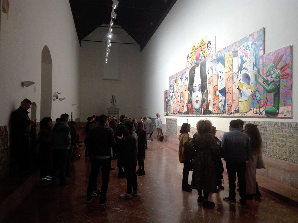caac_sevilla's tweet photo. Dos generaciones, dos miradas, dos #mujeresartistas que representan el presente y el futuro del #arte de nuestro país. Algunas imágenes de la inauguración anoche de las #exposiciones de #SoledadSevilla y @abarrigaoliva: https://t.co/iZ6v3KZ9X3. 

¡#FelizDíaDeLaMujer! #8M2019 https://t.co/Gj13pQSiaI