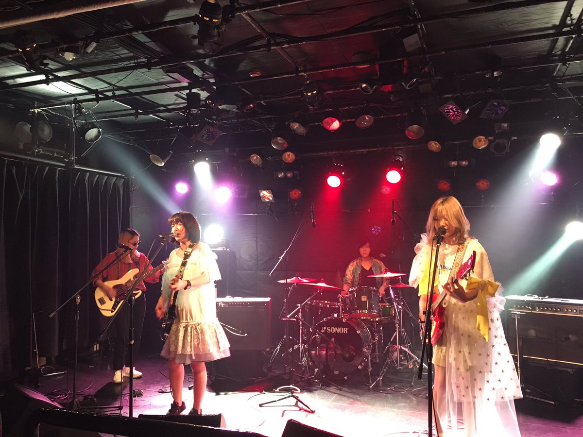 VINYLHOUSE5's tweet image. SPECIAL4始まったよ！！！