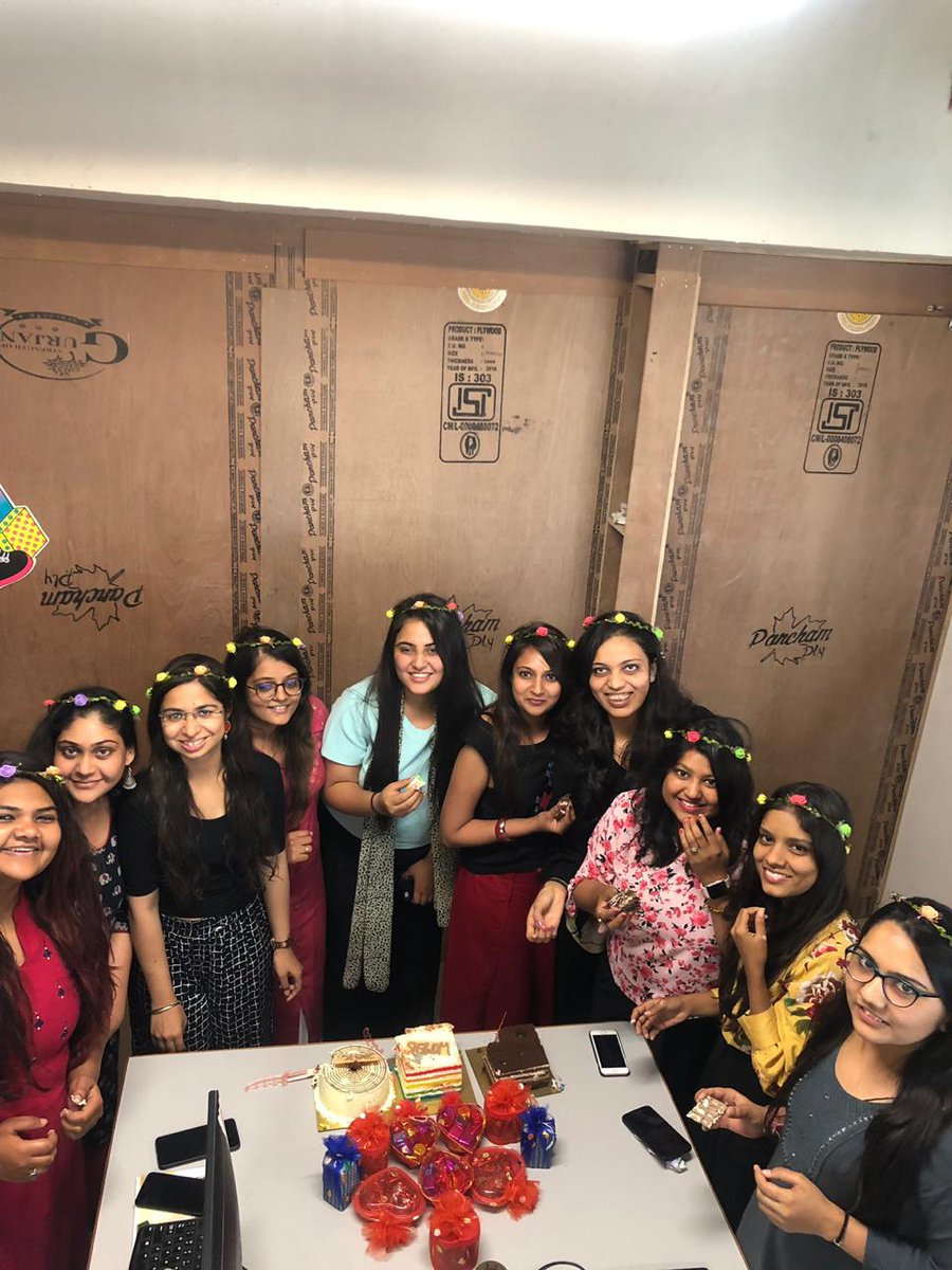 Hubiloconnect's tweet image. Women's Day Special at Hubilo's Office! A mix of sweet surprises for all the women employees! :)

#internationalwomensday #iwd2019 #hubiloteam #celebrations