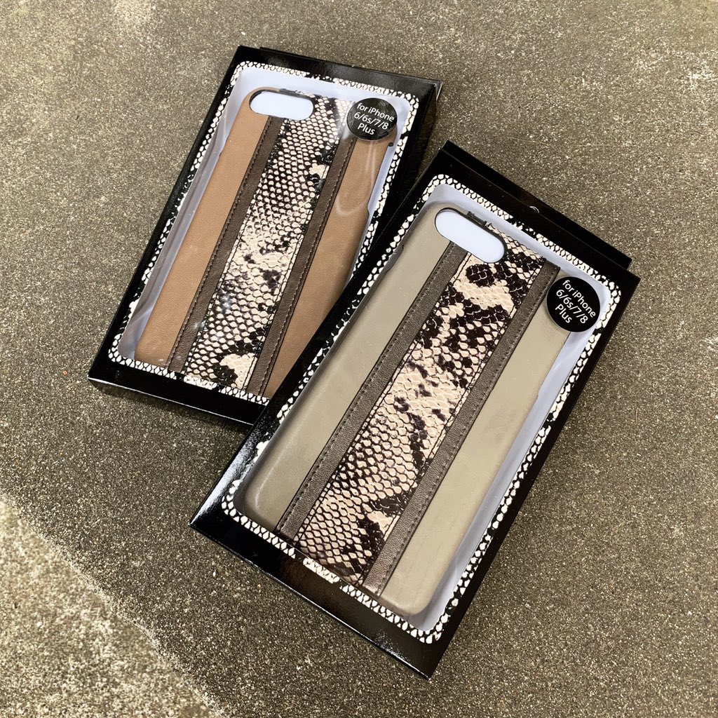iPhoneケースをプロデュースさせていただきました🙈💕

ブラウンとグレーの２色展開です💋

かなりこだわって作った物なので
ぜひチェックしてみてください💜

👉bit.ly/2EyRlQy
