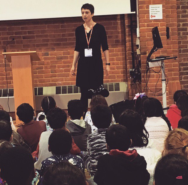 LondonDreamtime's tweet image. So much fun in @BancroftsSchool today!
Thank you for your wonderful welcome and hospitality ...and your library is the business!