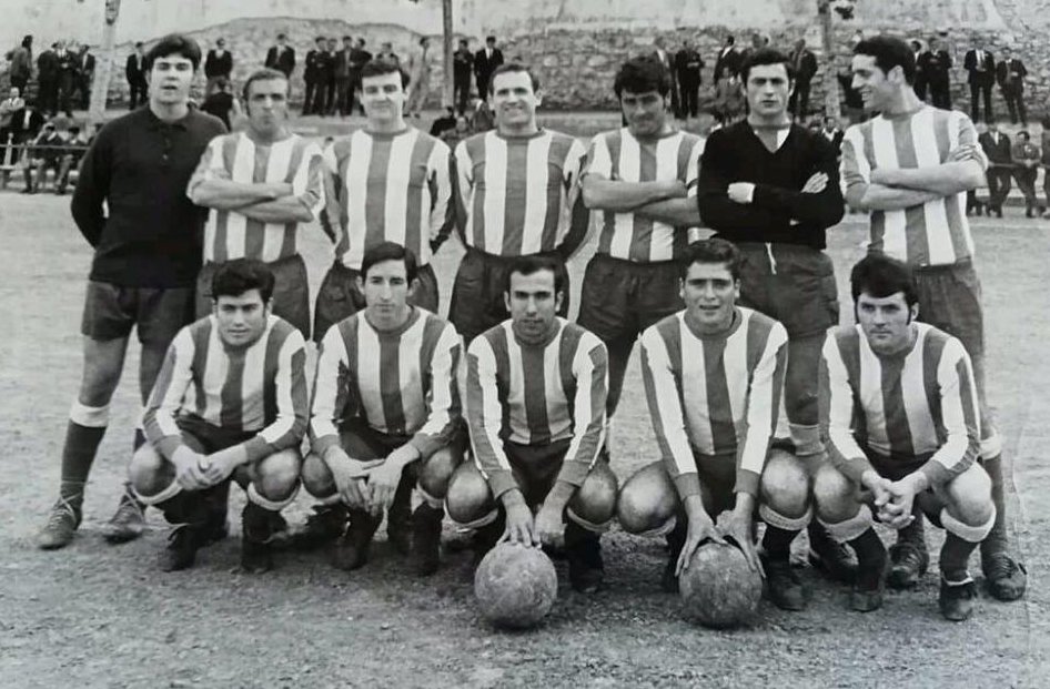 ⚪🔴 CLUB
▶ 'Mor Melchor Álvarez Sánchez'

⚽ Va ser entrenador de la Penya Barcelonista i de l'Spòrting Martorell

Des del <a href="/cfmartorell/">CF Martorell</a> ens unim al dolor de la família i amics

Descansi en pau

#CFMartorell
#CorBlanciVermell