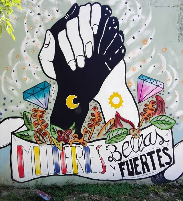 NicoTalone's tweet photo. #Compañeras del camino, madre, hermana, sobrinas, amigas, abuelas, tías, primas, colegas, desconocidas, recordadas, olvidadas, buenas, malas, luminosas, vampiras, puritanas, libres, femeninas, sic, trans, bi, tortas, trabajadoras, pobres, ricas, etc. Tod… https://t.co/zvo6mQqRlA https://t.co/wJaMyzqZ71