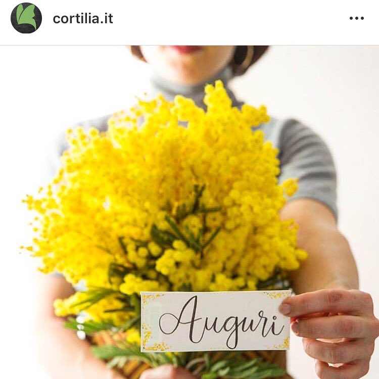 I miei auguri scritto a mano per <a href="/cortilia/">Cortilia.it</a> 💛 #cucchiaiodistelle #handwriting #handlettering