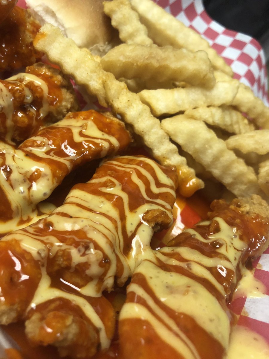 theOGWingos's tweet photo. Packed up and ready to vacay? 🏖 
Stop by @theOGWingos, and grab one of the tastiest:

• Chicken Tender combos
• Philly Chicken combos
• Philly Steak combos 
                      
                        in the entire area! 😋

5164 HWY 552 
Lorman, MS 39096
(601) 877-2008 https://t.co/hFjtQqGdSl