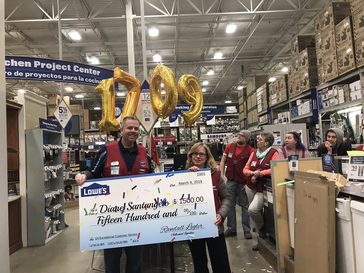 forrest1917's tweet photo. Bay Shore Lowes congratulates Diane for winning SSEI payout for great customer service. 1500 dollars and five extra vacation days. Wow!!!!!         #payday. #GoodtoGreat  @Legler1363 @l_abbatecola @feil_james @AliceLC17 @timdaleynymetro @paularubioHR https://t.co/bKVXhOX2Kz