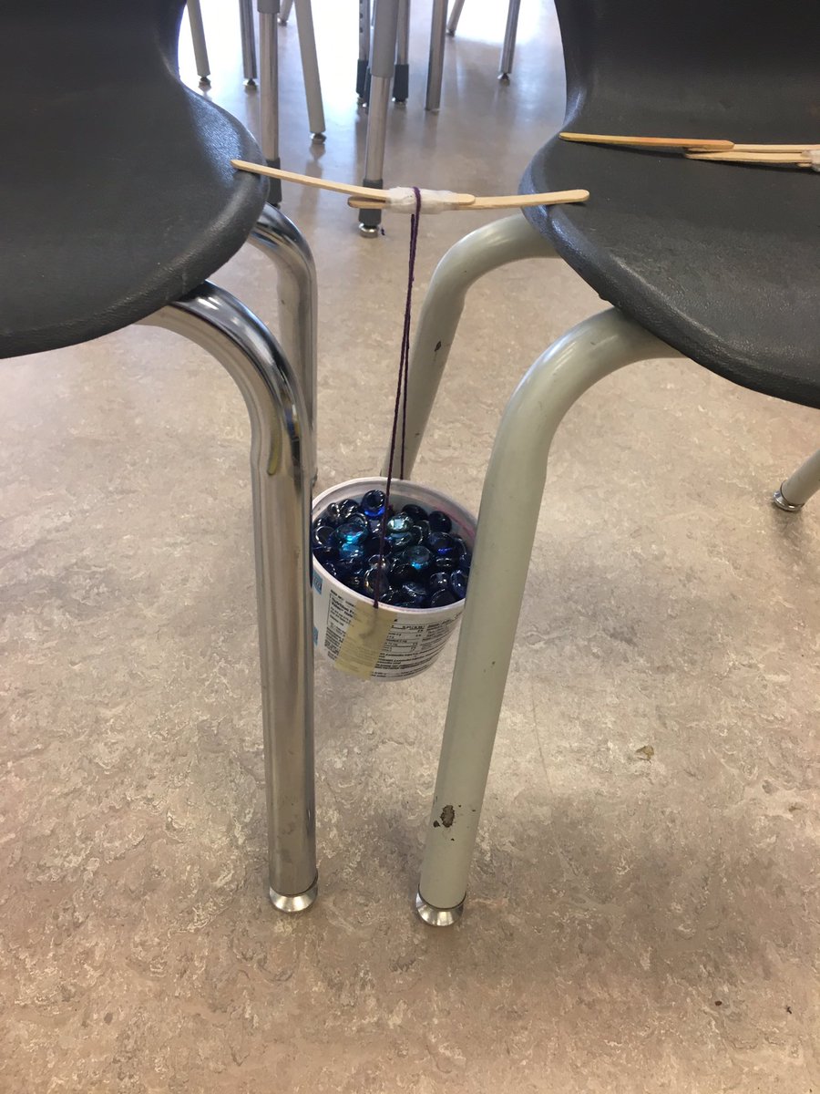EBarrettRVS's tweet photo. Testing the strength of bridge building materials #gr3science #buildingknowledge #stronglikeus https://t.co/7hvPPETHAy