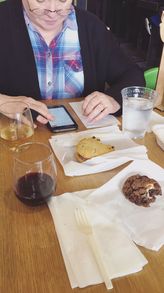 jomakerofways's tweet photo. Out with my #TaurusMom, looking up vegan marshmallow recipes on Pinterest enjoying wine and cookies before our artisanal vegan fare at a local restaurant https://t.co/ZqHtJaLSob