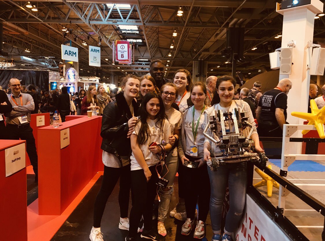 GirlBots tweet media