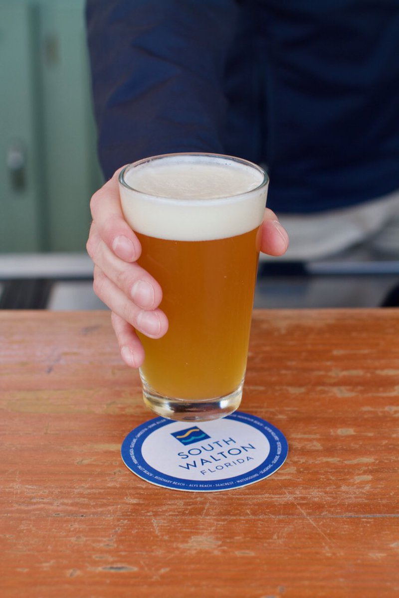 It’s 5 o’clock somewhere... 🍺🍹🌴 Cheers!