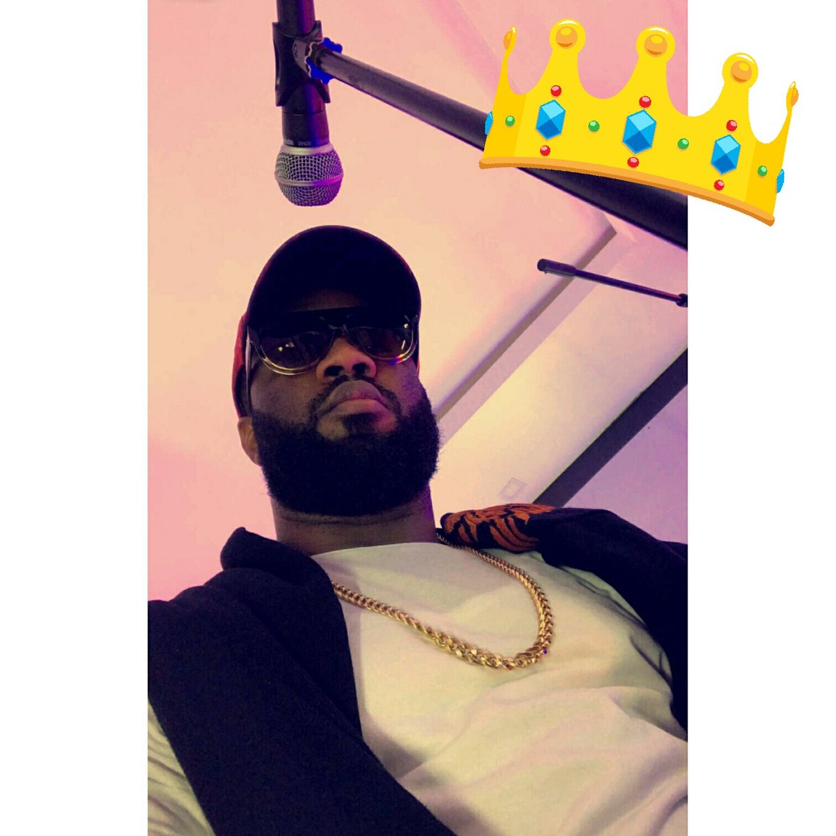nyobata's tweet photo. Happiest blessed birthday to you king @Praiz8 👑❤💪keep making us proud as always😍 stay humble always, God bless you🙏🎂🎉❤❤ https://t.co/sUJRzRfLvY