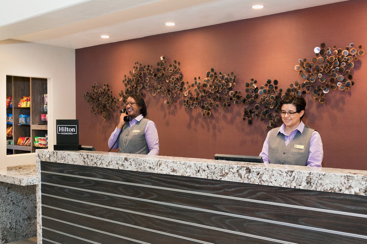 A friendly front desk staff is always ready to greet you when you book a stay with us! #WeAreHilton #EmbassySuites >>bit.ly/1TCmm4Q