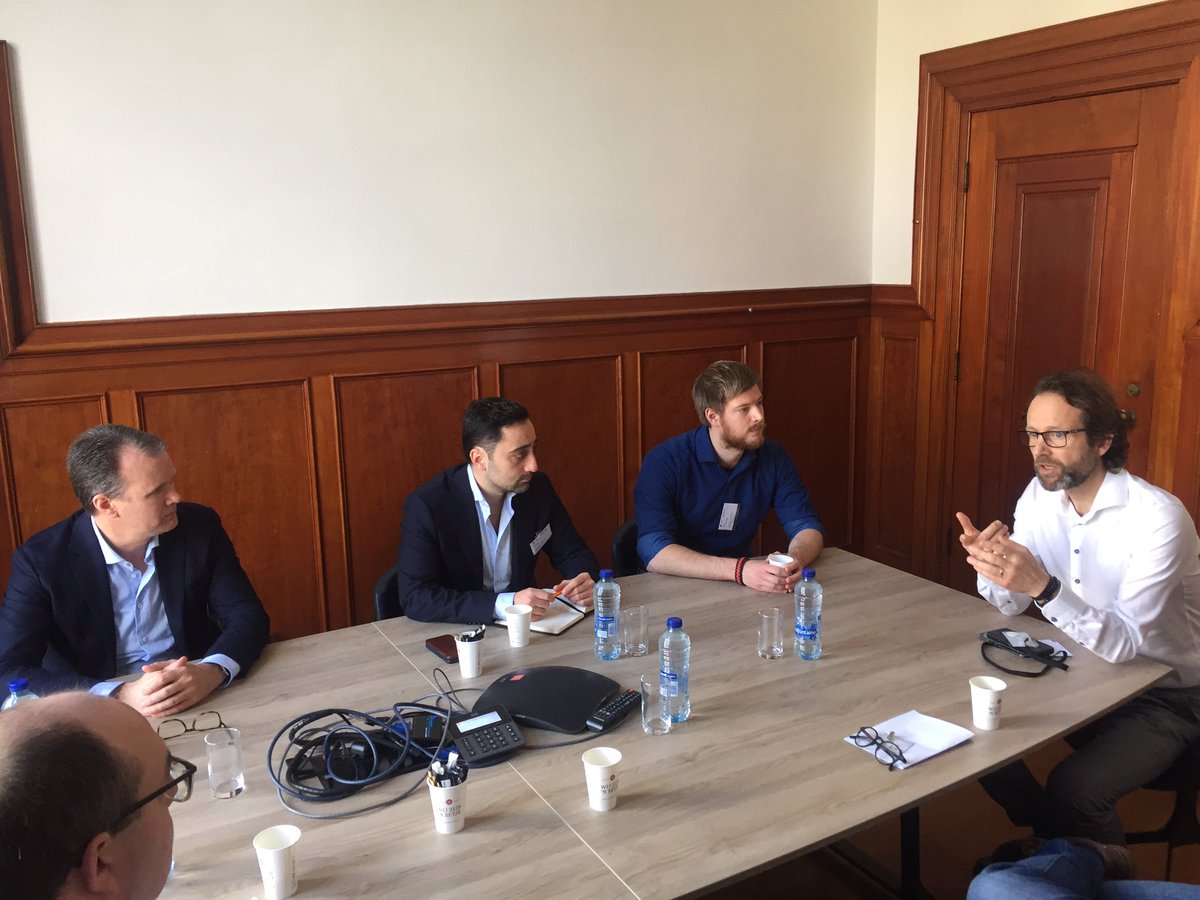 MatthijsPars's tweet photo. Werkbezoek @MahirAlkaya en 
@HoutSebastiaan van de Tweede Kamerfractie van de SP aan de Association of Proprietary Traders op Beursplein 5. Met @DiederikDorst, Marco van den Berg, @MatthijsPars, @wsprenkeler en Ebbo de Vries. https://t.co/Uc9647aena