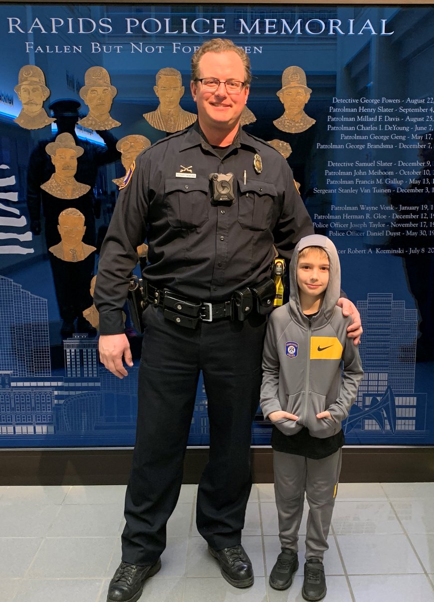 GrandRapidsPD's tweet photo. Remember 7 year old Isaac? We do! He embraced the meaning of giving thanks over his holiday break by sending us this special note. Since then Ofc. Fynewever and Isaac became pen pals. Recently they were able to meet during a PD tour. #OneContactOneConnection #GRPDpride https://t.co/x3DsGK3YXz