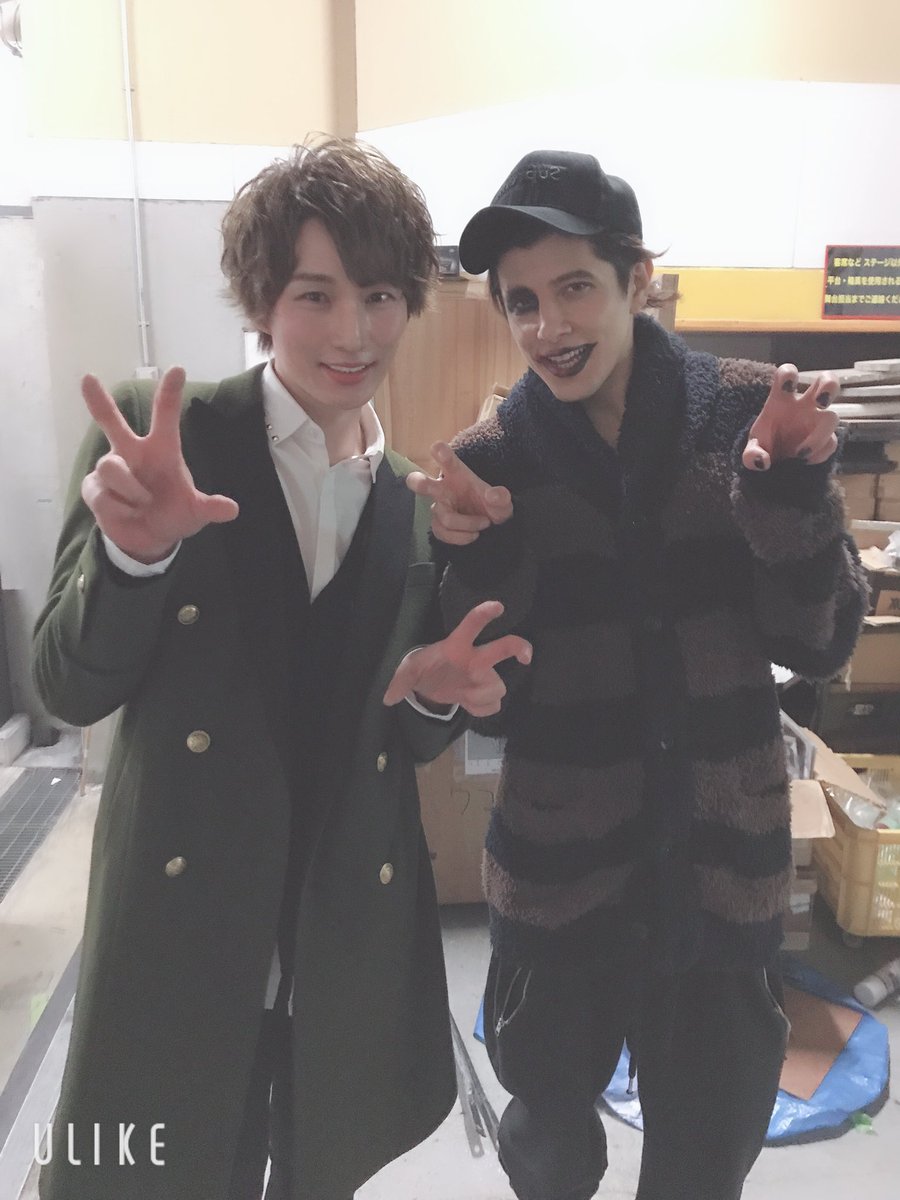 Takuya 城田純君が出演している Devilmaycry を観に行きました 素晴らしい演出と迫力のある演技 最高の作品なので是非皆さん観に行って下さい そして超新星の頃からファンクラブに入って憧れていたグァンス様が写真撮ってくれました 一生の宝物 純 Takuya 城田純君が出演している Devilmaycry を観に行きました 素晴らしい演出と迫力のある演技 最高の作品なので是非皆さん観に行って下さい そして超新星の頃からファンクラブに入って憧れていたグァンス様が写真撮ってくれました 一生の宝物 純