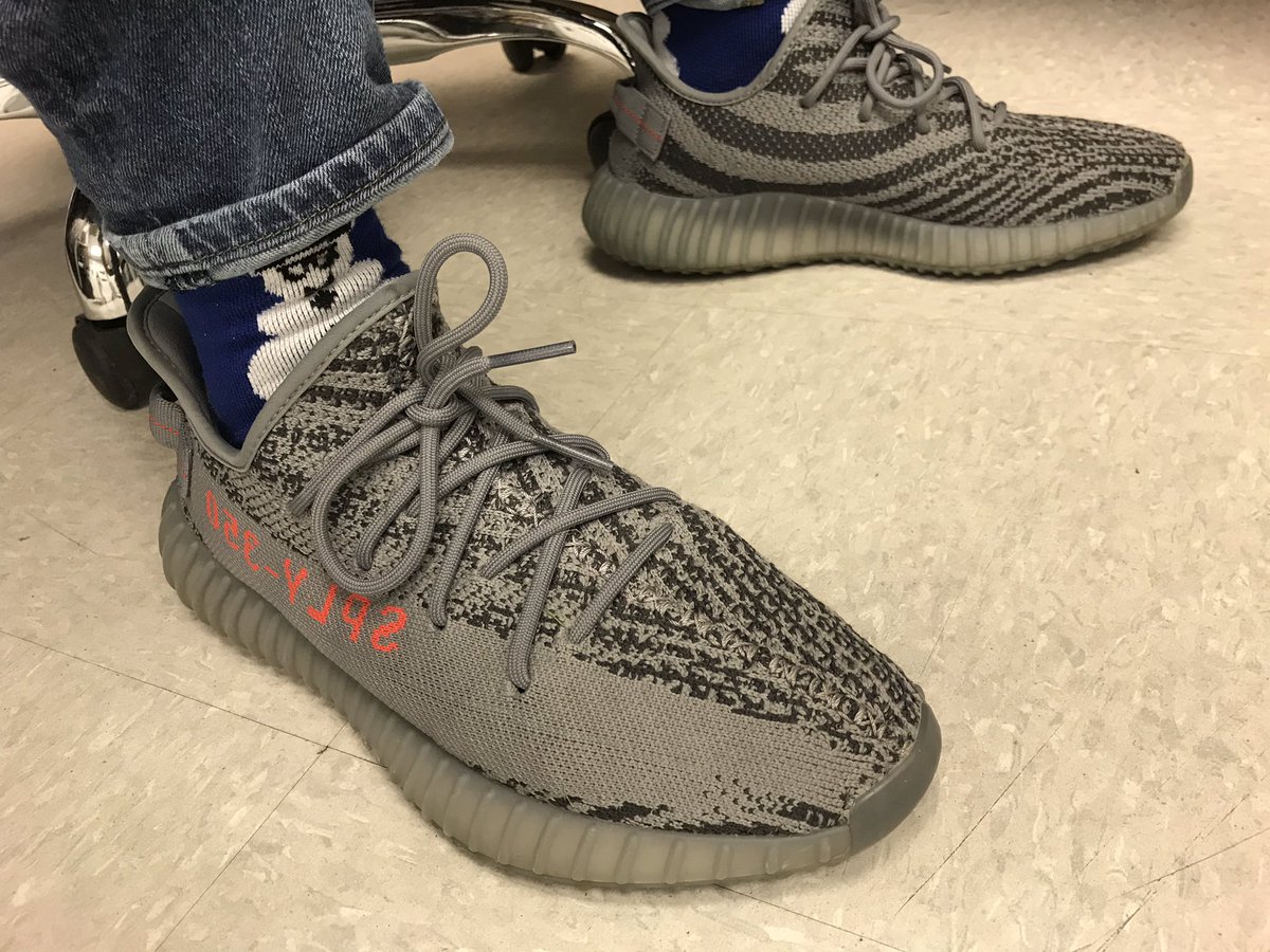 #kotd #FridayHeat lil humble V2s wit the only the snow socks of course!! #lifeatATT #attemployee <a href="/MidAtlanticHeat/">Mid-Atlantic Sales Floor 🔥🔥🔥</a> <a href="/RGordon_757/">Roger Gordon</a> <a href="/jd4180/">John Denning</a> <a href="/404girl/">Betsy Francis</a> <a href="/WillC6297/">Will C at the Globe</a> <a href="/brittany_hilker/">Brittany Hilker</a> <a href="/JSwilliams104/">Jess Lee</a> <a href="/gLeNjAmiN23/">glenjamin</a> #whatsonyourfeet