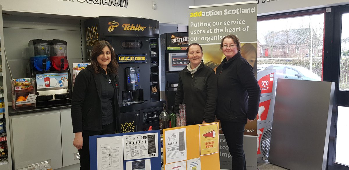 Thank you to <a href="/LochsideDToday/">LochsideDay-Today</a> for letting us come down and speak to members of the community about harm reduction #community #harmreduction