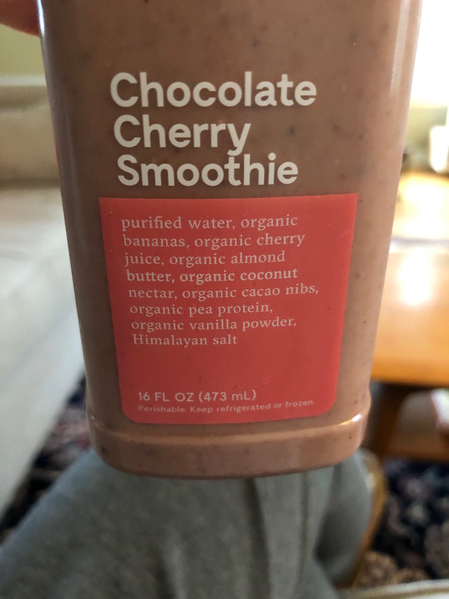 SugarLesswithC's tweet photo. I always love reading the ingredients and with @SplendidSpoonNY I’m always satisfied with what I see. #letsspoon #HealthyEating #healthylifestyle #Vegan #food https://t.co/j4p8WbEJo5