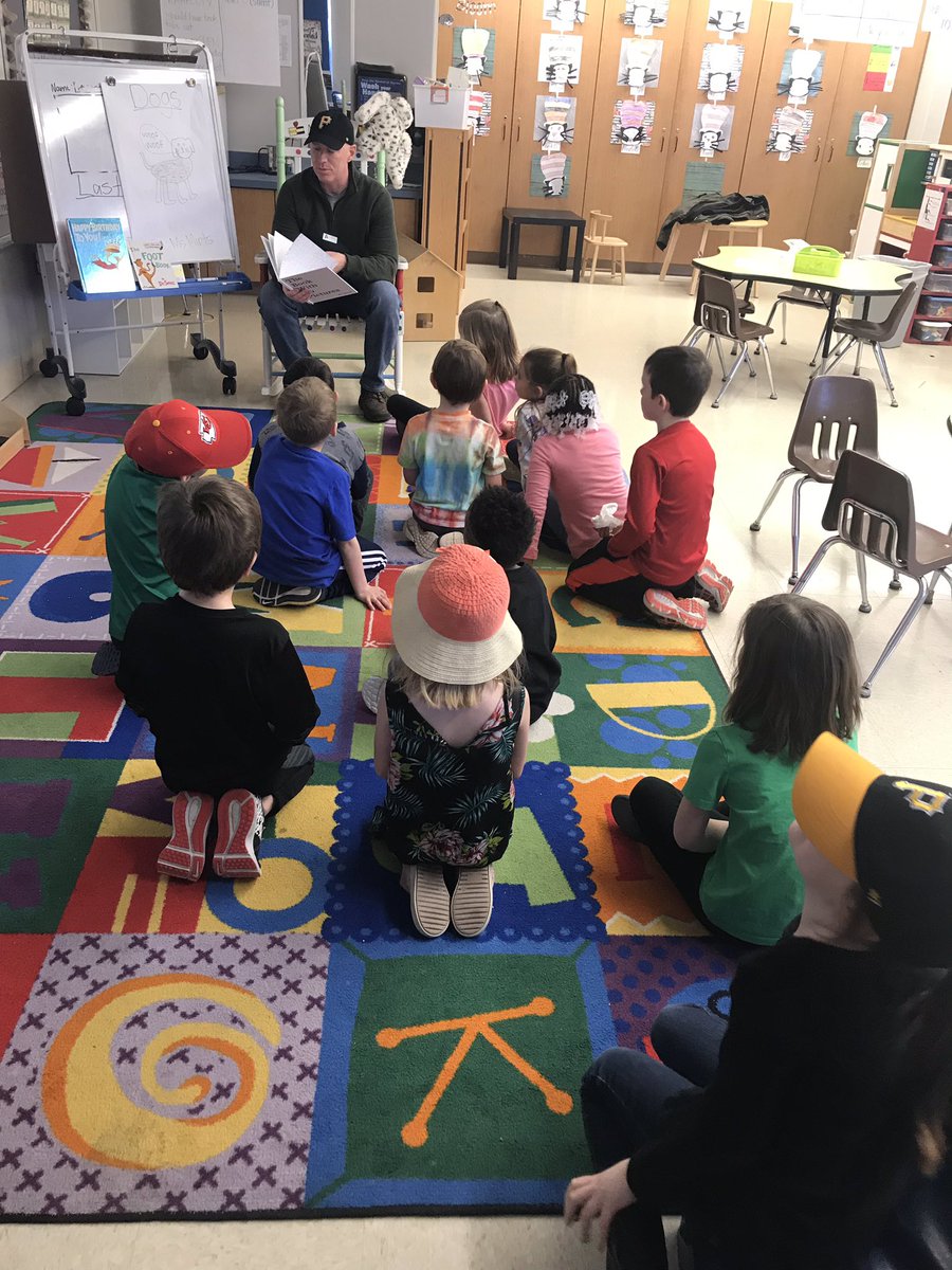 Reading week has been such a great success! We have had so many guest readers and parents come in to read to us!