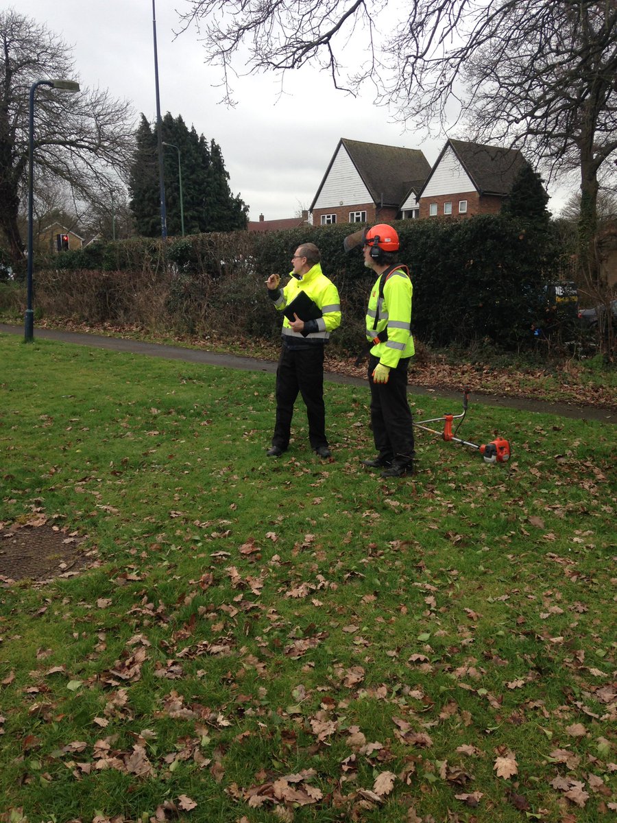 HRDevelopment5's tweet photo. #NAW19 Our new apprentice Steven completed his assessment in strimming, and passed. 💫 #GreatWork #Outdoors #Apprentice https://t.co/YJOpsjNK0J