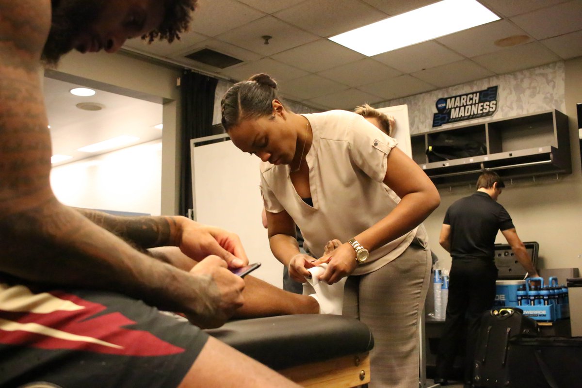 FSUHoops's tweet photo. The heart and soul behind our team @arob_atc 
 #internationalwomensday #The🐐 
#thankanAT https://t.co/DW9RXIt2VG