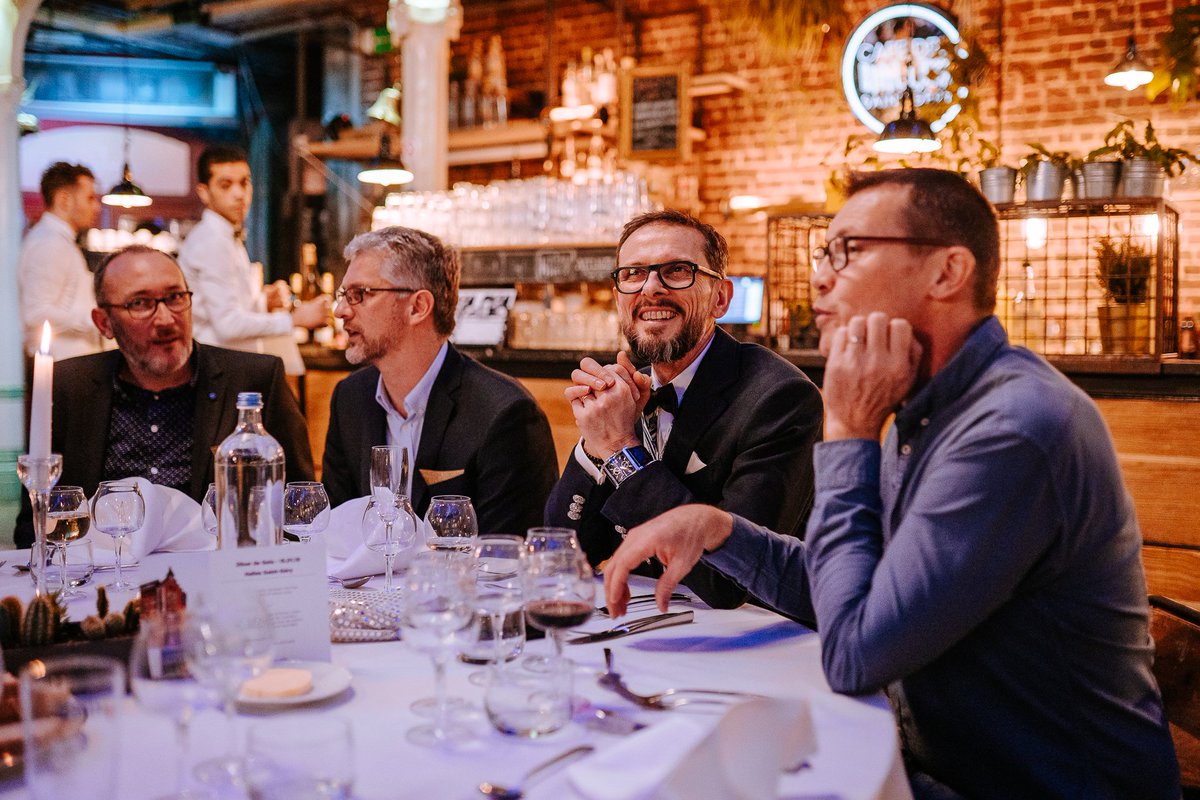En janvier dernier, nous avons organisé une convention de 5 jours pour 160 personnes à Bruxelles !
Retour en images sur l’une des soirées que nous avons organisé là-bas dans des Halles insolites. 
©Utopix - Kévin
