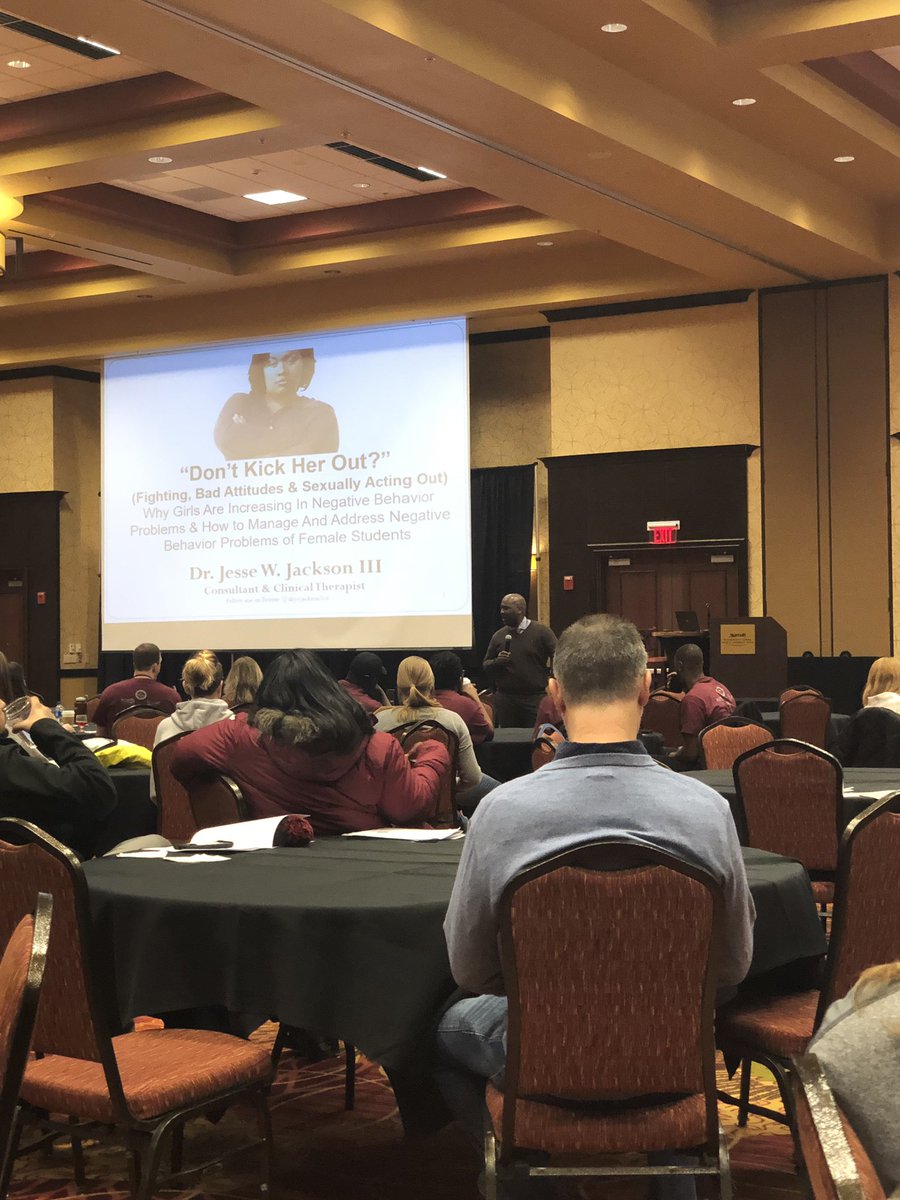 mickilclark's tweet photo. #ICEARY2019 ... it’s been fun.. it’s been motivating.. it’s been eye opening and most importantly it’s been inspirational! YOU can change the world! Even if u start by changing the world for one kid!! #raes33 #RAESup #weareRAES https://t.co/FoRlfU7xa0