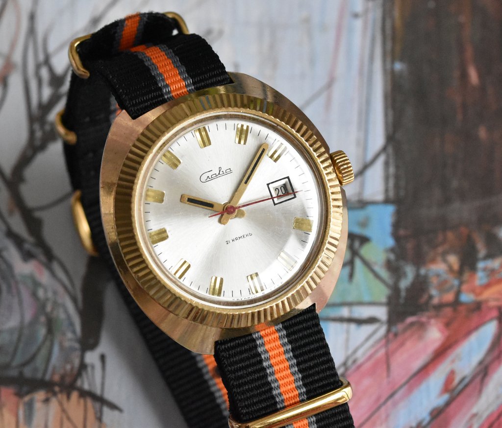 vintagewatchinc's tweet photo. Slava watches, less known than Raketa or Vostok, provide excellent value. This one has just found a new home in Italy!
#vintagewatch #vintagewatches #slava #slavawatch #ussrwatch #sovietwatch #vintage #watch #watches #watchphoto #ussr #soviet #russianwatch #russianwatches https://t.co/5KU2XcQgOa