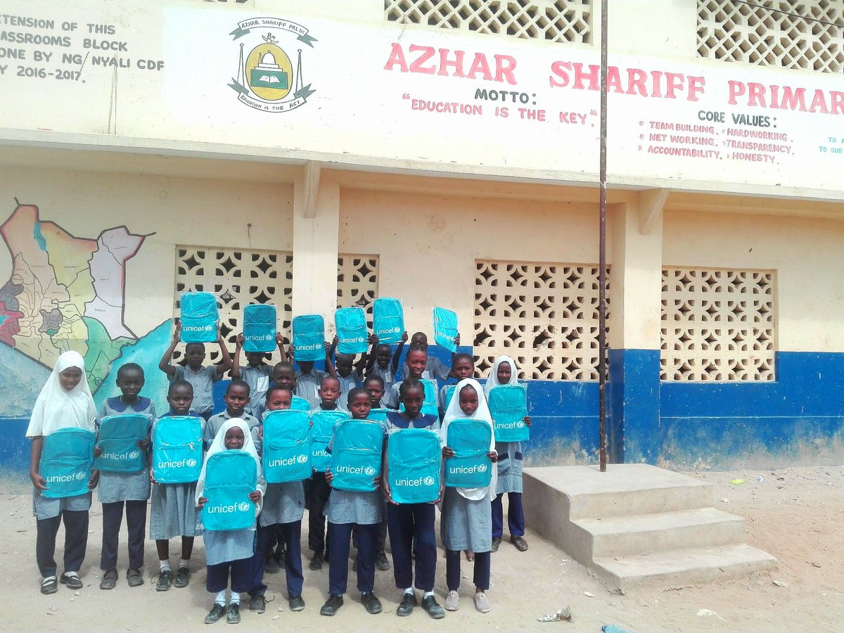 DzoleHamisi's tweet photo. "...thank you @UNICEF for enrolling us back to school and now you're supporting us again with Beautiful Bags &amp; Stationeries..." 
That👆is now the hit song in our 176 BOS Project schools in @MombasaCountyKe. 
#OngoingDistributionOfSchoolKits by @AKF_EA.
@Atrashskanda2 @UNICEFKenya https://t.co/t9z3QORfUB
