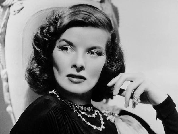 Scotchwhiskycom's tweet image. “When I smell whisky, I go absolutely out of my mind. Whisky is beauuuuuutiful. I smell whisky in a glass and I want it.” Katherine Hepburn #FamousWhiskyDrinkers #InternationalWomensDay2019  ow.ly/KmV630nYhtR