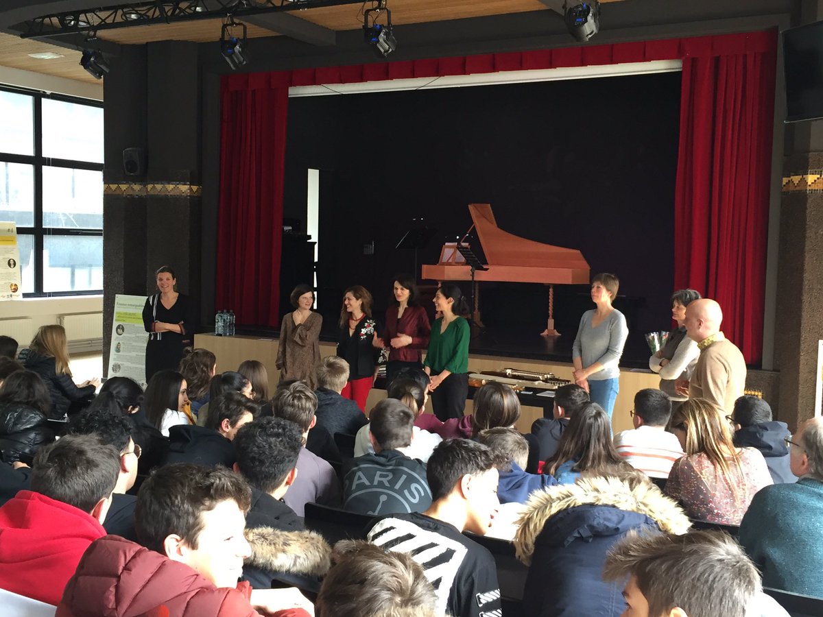 lyceeberard's tweet photo. Journée de la femme en musique avec le groupe l’Harmonie des sphères, musique barroque de Isabella Leonarda ! Place aux femmes ! https://t.co/OtY94uCSMY