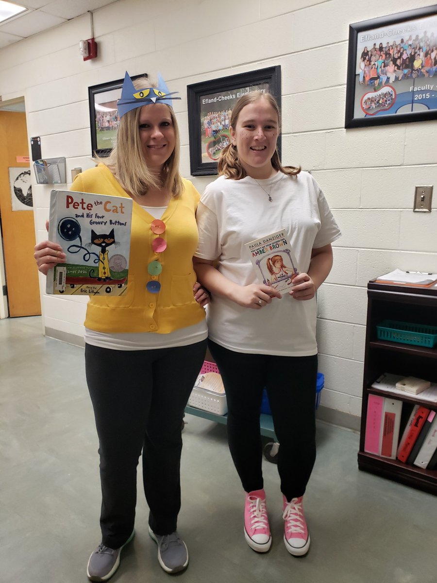 danawatson27's tweet photo. Book Character Day! Pete the Cat and Amber Brown! @KelseaMunyan @ECGlobalElem  @OrangeCoSchools https://t.co/VFH3qfnHao