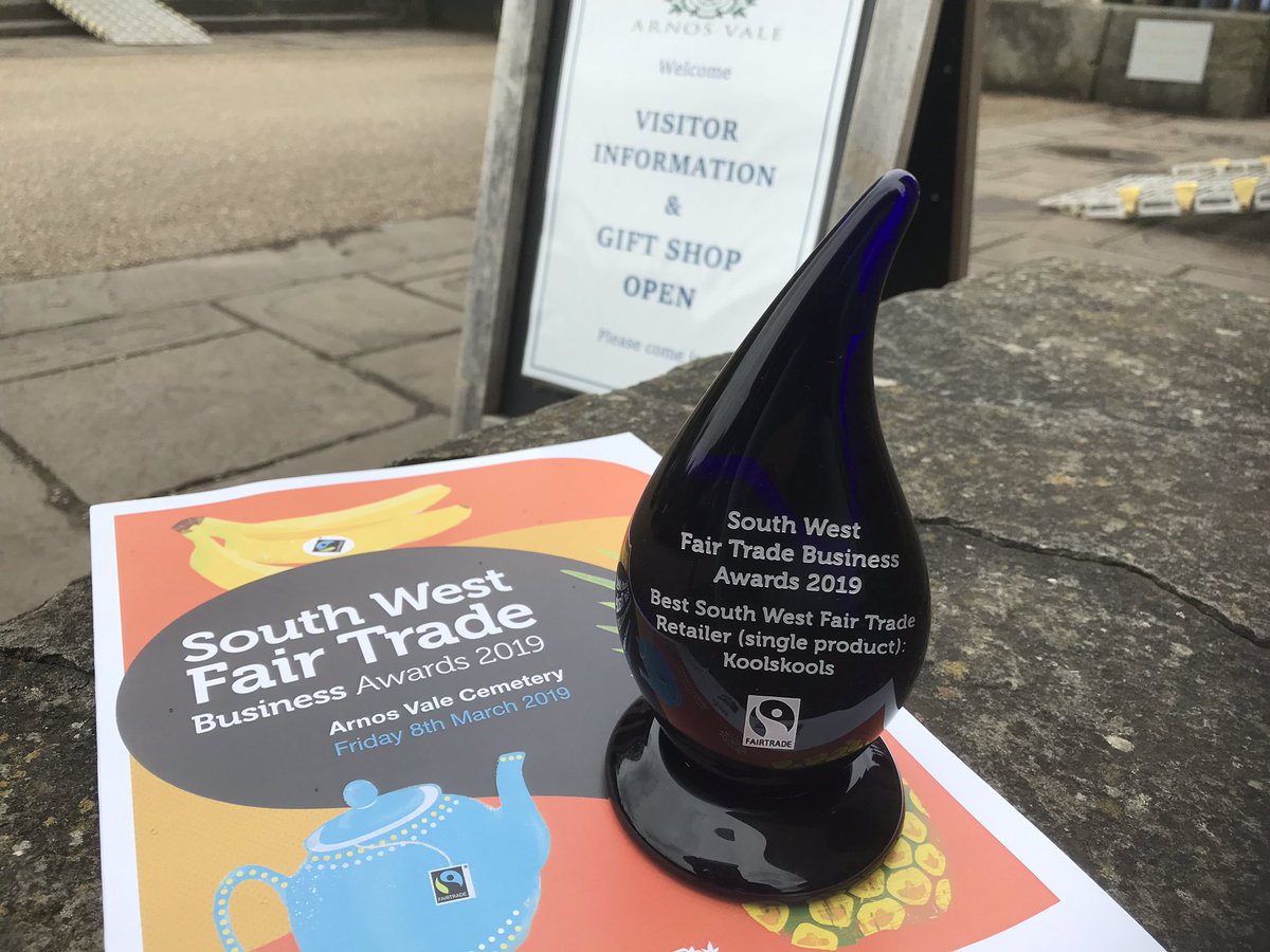 koolskoolsUK's tweet photo. A big thank you 2 @FTBristol @Nick_Hewer and @fairtradeuk 4 another stonking #swftba19 annual Fairtrade awards event at the wonderful Victorian Garden Cemetry @ArnosValeCem @futuregencymru @FairTradeWales @NLFerries @GreatfieldPark @STCadventures @PorscheGB https://t.co/0bNQpxCHVI