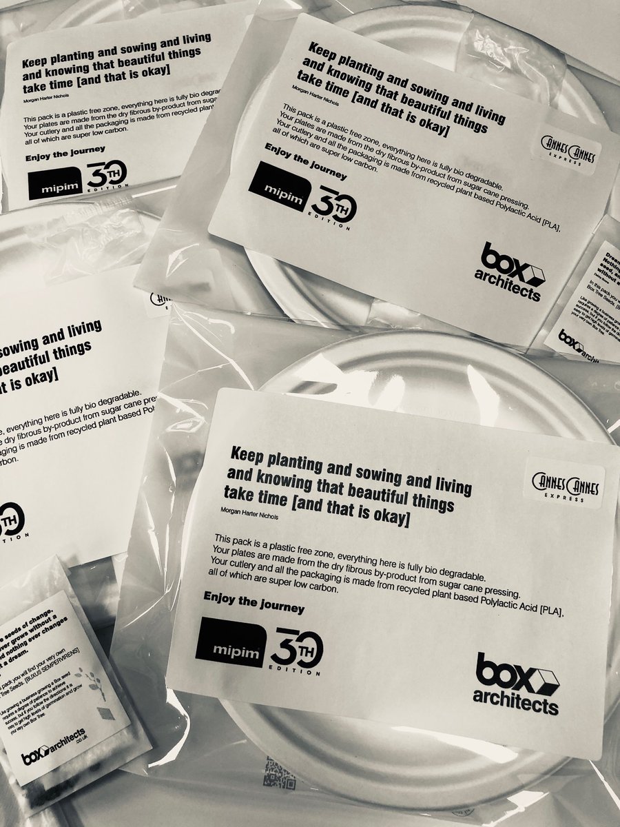 Place settings for #cannescannesexpress picnic ready to go! 100% biodegradable vegware and packaging! #plasticfree #MIPIM2019