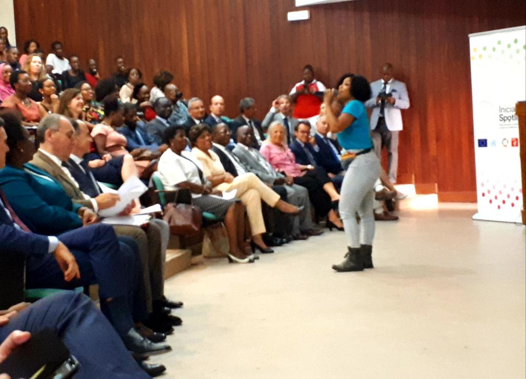DiagneAndrea's tweet photo. Happening now: launch of new EU funded $40mio Spotlight on GBV in #Mozambique with Neyma singing to 5 Ministers, EC DG Coop'n, and a dozen ambassadors. #PushNoOneBehind #IWD2019 #ICPD25 https://t.co/6vgTywsOMf