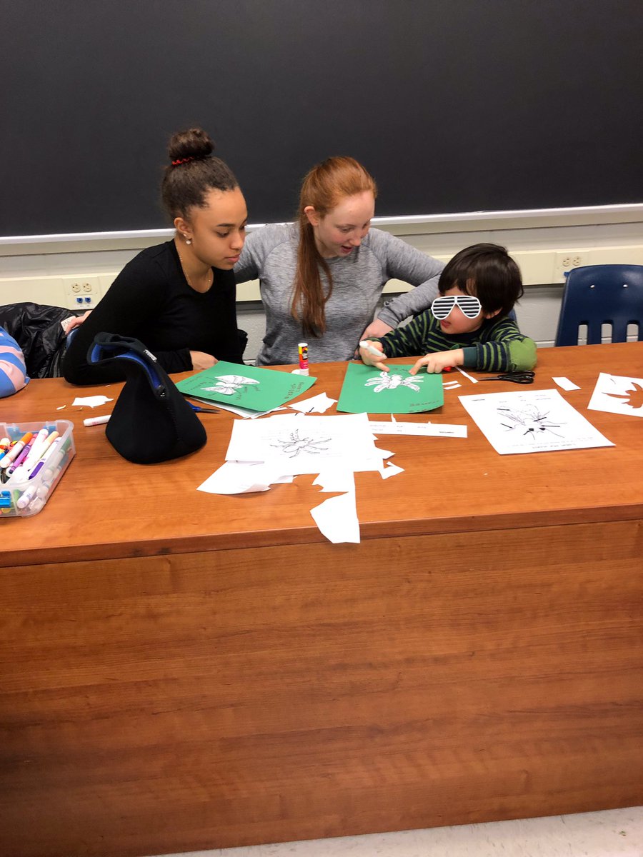 frede52's tweet photo. Child Psych students working with Tiger Tots on Science #TenaflyPS #TigerTots #THS https://t.co/kHpfnLtsoS