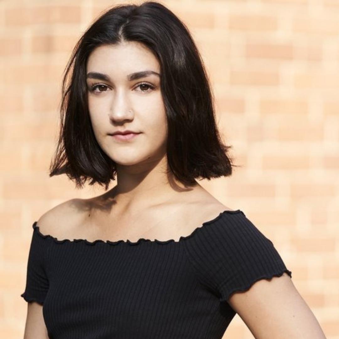 danceartsca's tweet photo. In this week's edition of #gradflash we salute alumna Sonja Boretski. She is currently a dancer intern at the Toronto Dance Theatre. Catch her performing in 'Persefony Songs,' March 5-9, 2019. https://t.co/VGTBq8Lr70 📷 David Leyes https://t.co/TtVQzisiPO