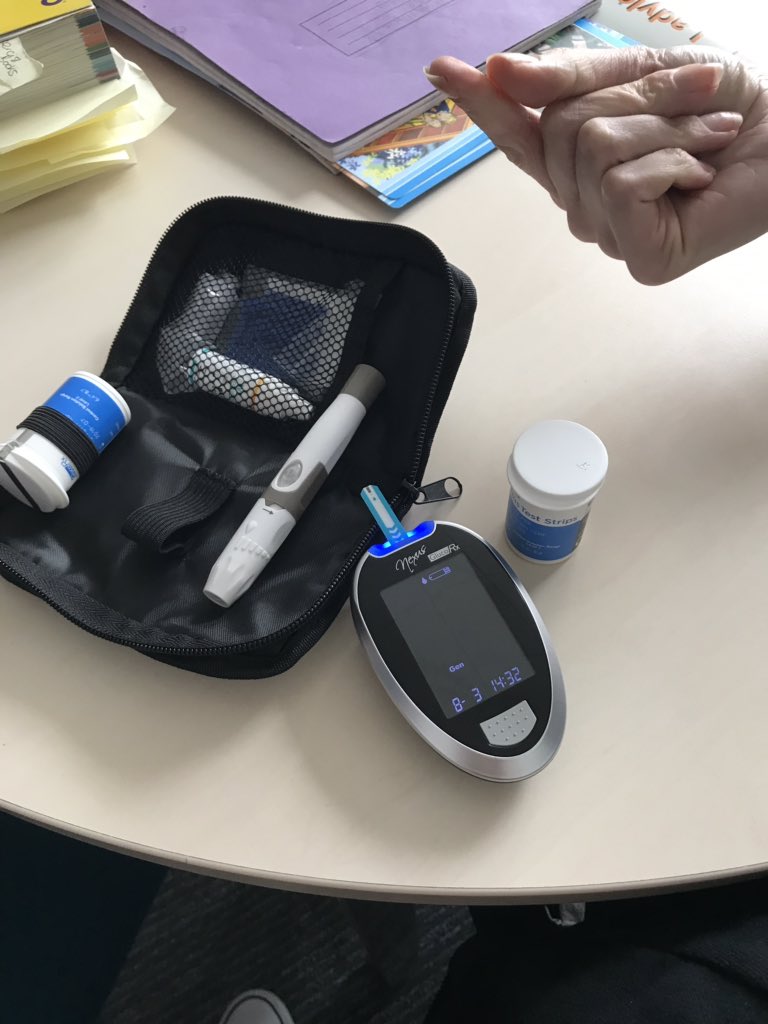 LadyloanPS's tweet image. We love to celebrate our diversity &amp;amp; uniqueness...Thank you Amy for teaching us how to check our blood sugar levels...💉😊 #weareallunique #lovelearning #type1
