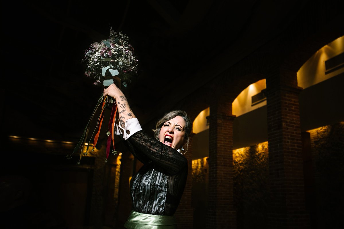 fotoboxfoto's tweet photo. 🌿Verónica +Fredi 🌿 No se nos ocurre mejor foto para un dia como hoy #8m #somdones #somosmujeres #igualdad #feminismo 👰 @ve__roni__ca 🤵 @fredi_gp 👩 @raqueldoley 💐 @florsamelia🎍🎥 @ericblasco 🏡 @canmagi https://t.co/5DM4cqrGzg