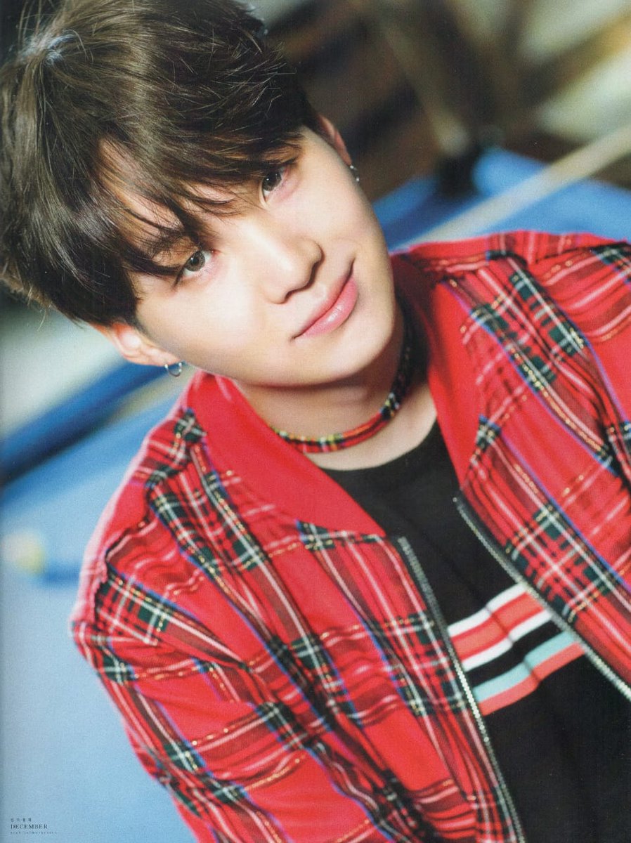 ItsJ_hoseok's tweet photo. Si ves esto estás obligado a dar RT y poner la última foto de Yoongi que guardaste, usando el hashtag. 

#NuestroGenioMusicalYoongi 

[@BTS_twt ] 🎹 go go armyyyyyy https://t.co/W6sXMwOrXM