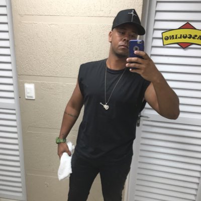 euleomello's tweet photo. #NovaFotoDoPerfil
Ativando novamente 😅✌🏾️ https://t.co/Nrd94pmQIn