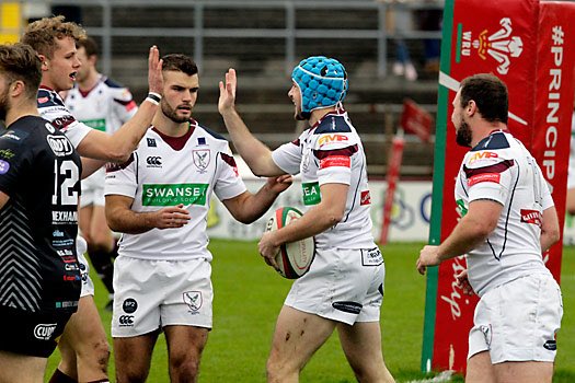 It’s game ‘100’ in the All Whites jersey for Andrew Claypole this evening vs <a href="/llandoveryrfc/">Clwb Rygbi Llanymddyfri</a> 👏👏 7 seasons and 41 tries; congratulations from all at the club on reaching your 100th cap! 🙌 #AllWhites <a href="/AndyClayps/">Andrew Claypole</a>