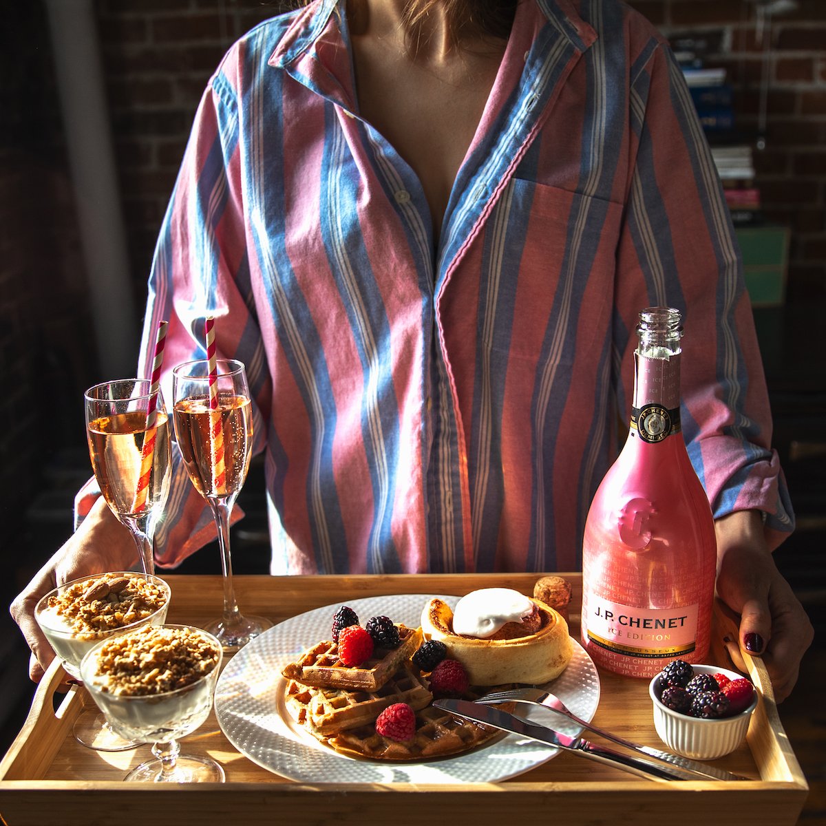 Give the women in your life the love they deserve with a delicious breakfast in bed. 💖 #InternationalWomensDay #ShareThePleasure