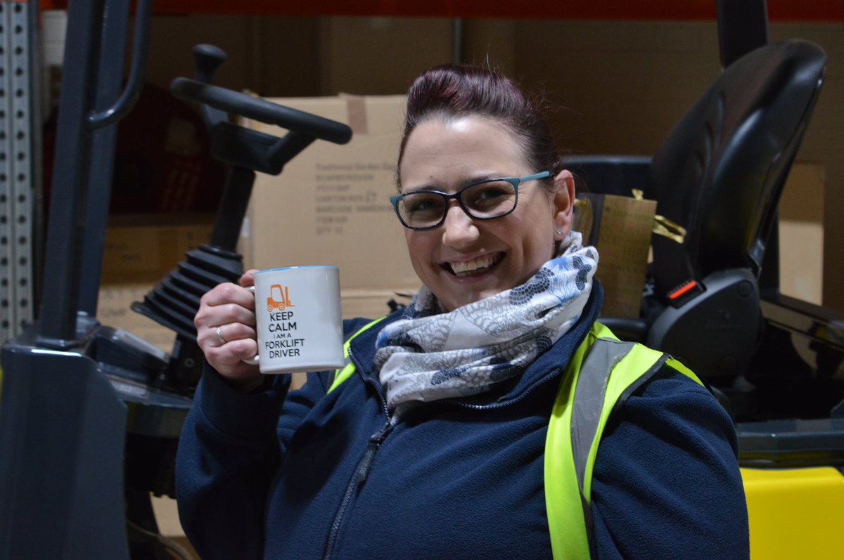 tradgardengames's tweet photo. Whooo hoooo it's #InternationalWomensDay2019 😍😍

👏👏 To Danielle our amazing warehouse manager, Elaine our super organised Customer Account Manager, and Alex our champion big ball blower-upper - you are all very important to Traditional Garden Games 🙂🤩
#gogirls
#womenatwork https://t.co/bcgCTbH84Z
