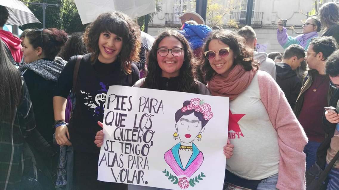 Aedea Teatro se une a la lucha de nuestras compañeras y de todas las mujeres del mundo.

#SiEllasParanElMundoPara