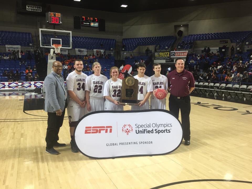 TonjaMccone's tweet photo. @ArkActAssn Congratulations to Huntsville for winning the state championship and to Mena for state runner up in Unified. https://t.co/YFbAYKbyly