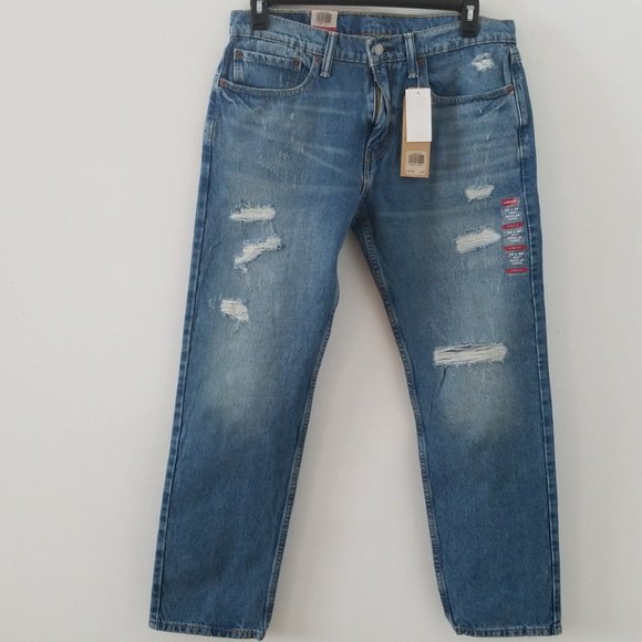 tracey_rangel's tweet photo. So good I had to share! Check out all the items I'm loving on @Poshmarkapp #poshmark #fashion #style #shopmycloset #levis #izod #edforce: https://t.co/6Sqn1DxdFc https://t.co/0VtxUie7ND