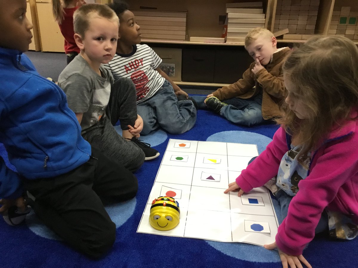 kyla_jeter's tweet photo. Ms. Allen's 4K Ss @cowpenselem also got in on the #Beebot action! They used the robots to identify 2D shapes & colors! #Spa3TechUp #D3Innovates https://t.co/s21zGBhnLI